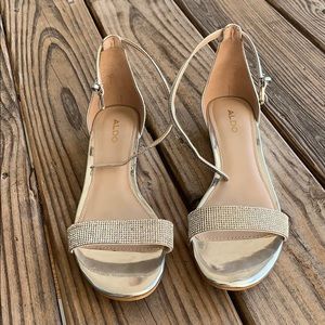 Like new silver ALDO shoes size 8.5